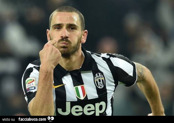 Leonardo Bonucci esulta dopo il rigore vincente contro l'Inter in Coppa Italia