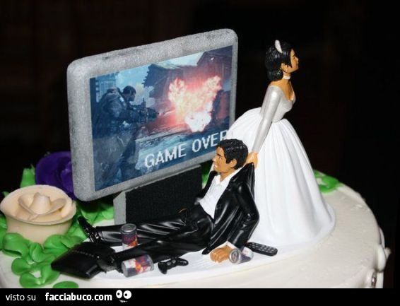 torta matrimonio game over