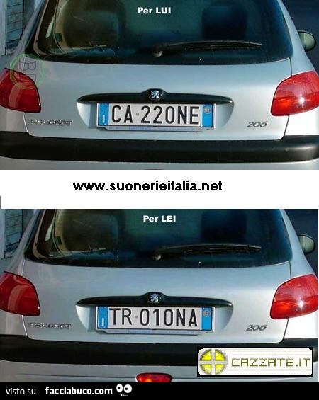 Targhe assurde: CA220NE e TR010NA
