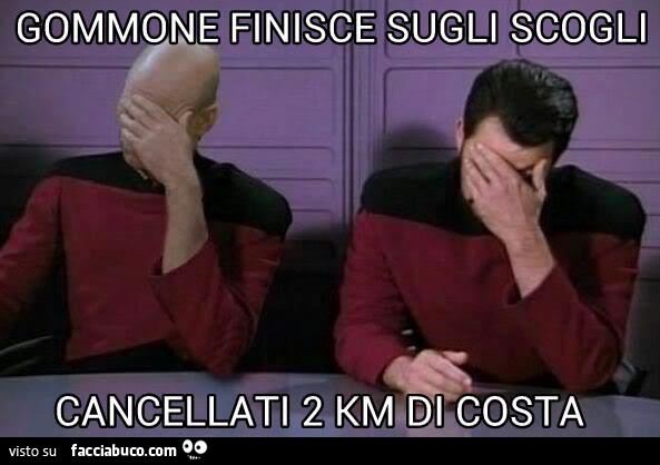 Gommone finisce sugli scogli. Cancellati 2 Km di costa