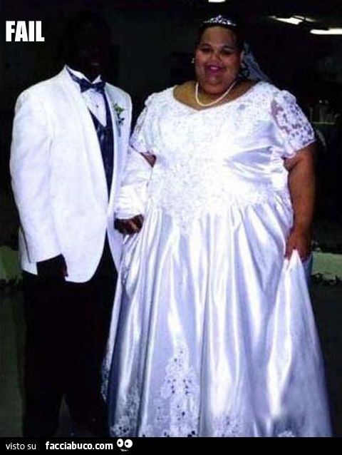 sposo nero si mimetizza nella foto del matrimonio