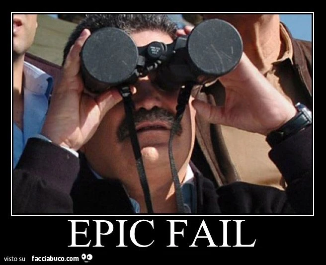 epic fail uomo guarda nel binocolo senza rimuovere i tappi