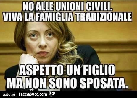 No alle unioni civili. Viva la famiglia tradizionale. Aspetto un figlio ma non sono sposata