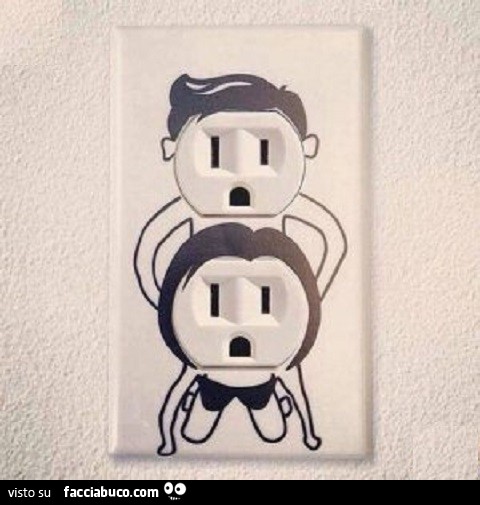Prese elettriche che fanno sesso