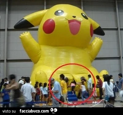 Il gonfiabile di Pikachu