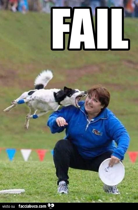 il cane si ribella all'addestratrice epic fail